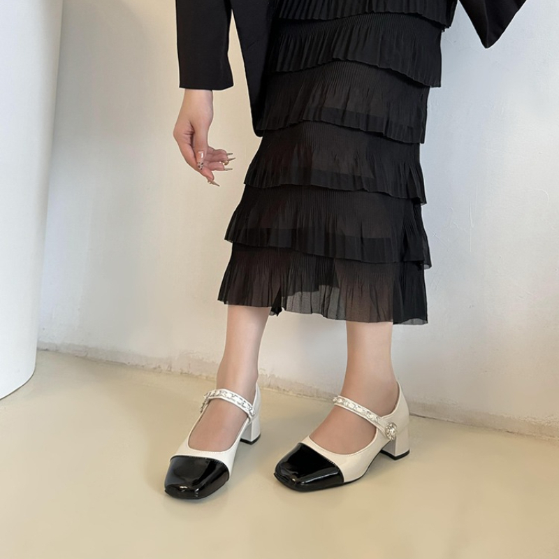 2026 펄 클래스프 두꺼운 굽 슬리퍼 - 블랙 앤 화 - Formal Women Daily Wear Slippers 리뷰 및 가격