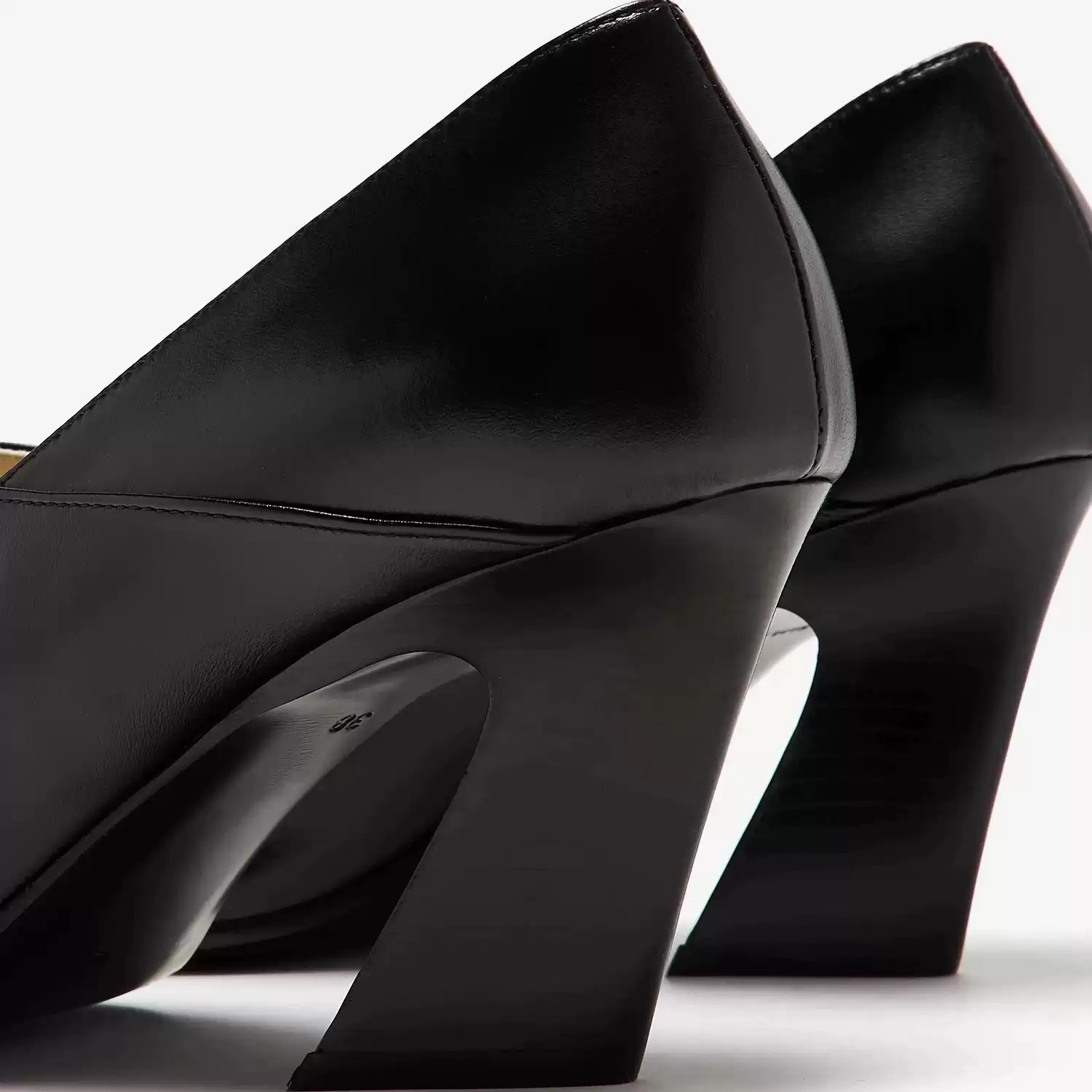 여성용 블랙 가죽 스퀘어토 블록힐 펌프스 V컷 슬립온  - Formal Wear Women'S Loafers 리뷰 및 가격